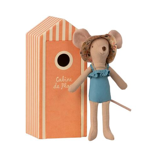 Maileg Mum Mouse in Cabin
